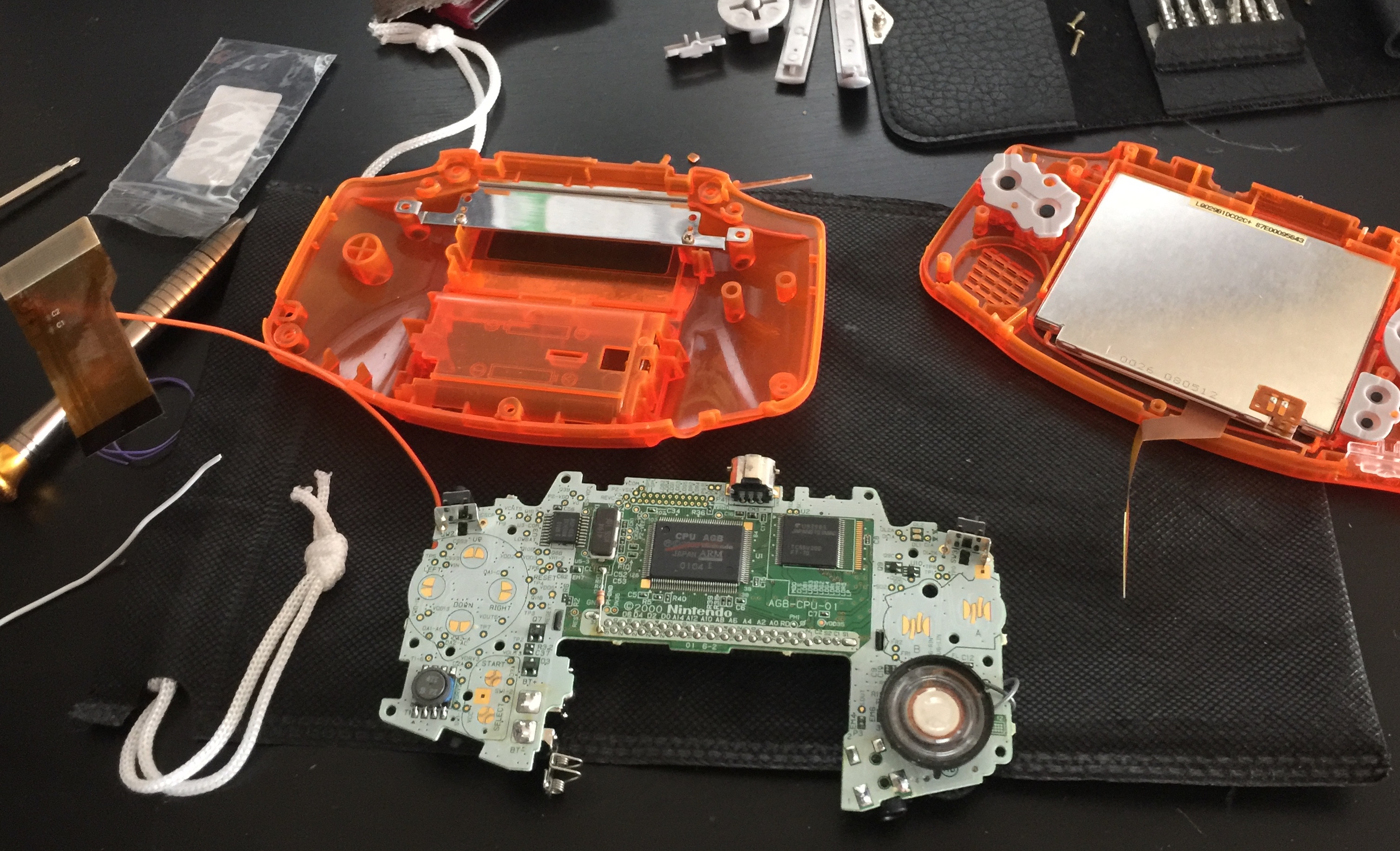 modified gba with backlit screen mod