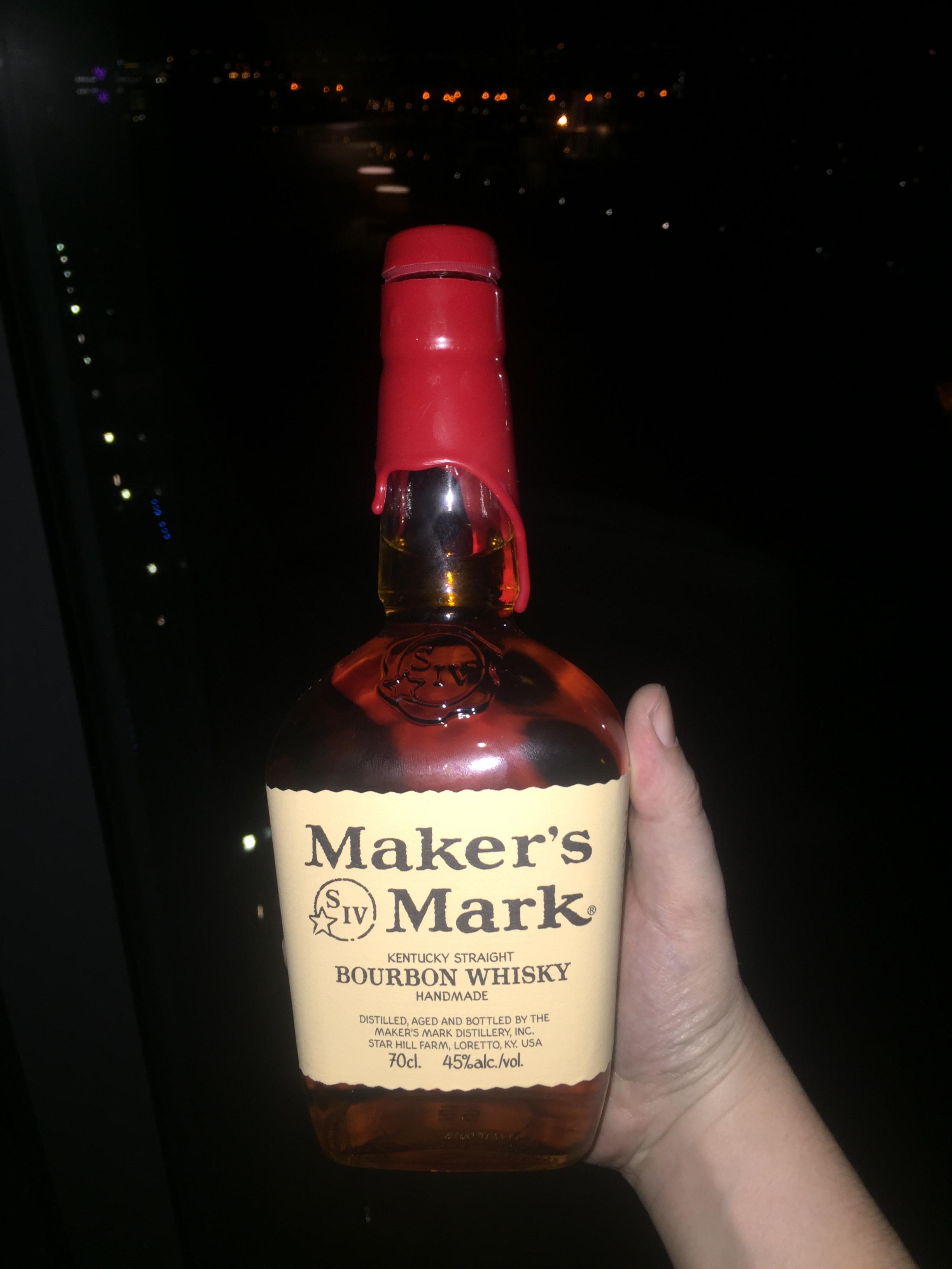 Makers Mark - Kentucky Straight Bourbon Whisky