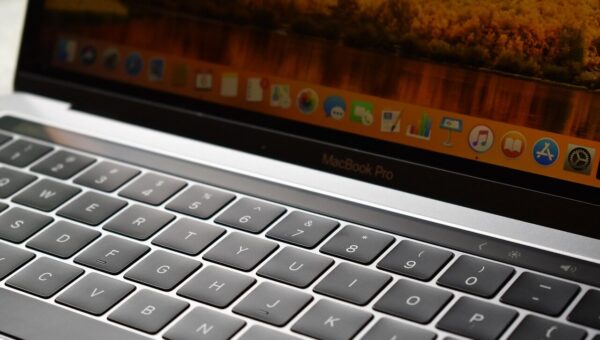 computer, apple, macintosh, mac, laptop, office, technology, working, screen, keyboard, internet, digital, gray office, gray apple, gray internet, gray keyboard, macintosh, macintosh, macintosh, macintosh, macintosh